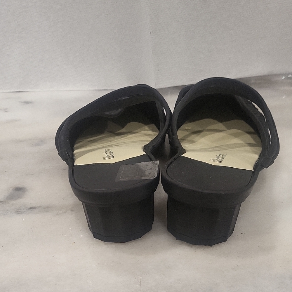 Black Textured Pointed-Toe Mules - Picture 4 of 5
